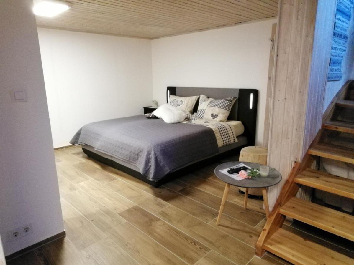 Ferienwohnung Blockhaus Juka Vinningen Luaran gambar